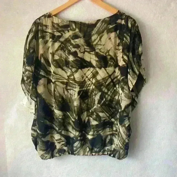 NWT ANA Green Tan Black Short Sleeved Scooped Embellished Neck Blouse Size Large - Picture 8 of 11